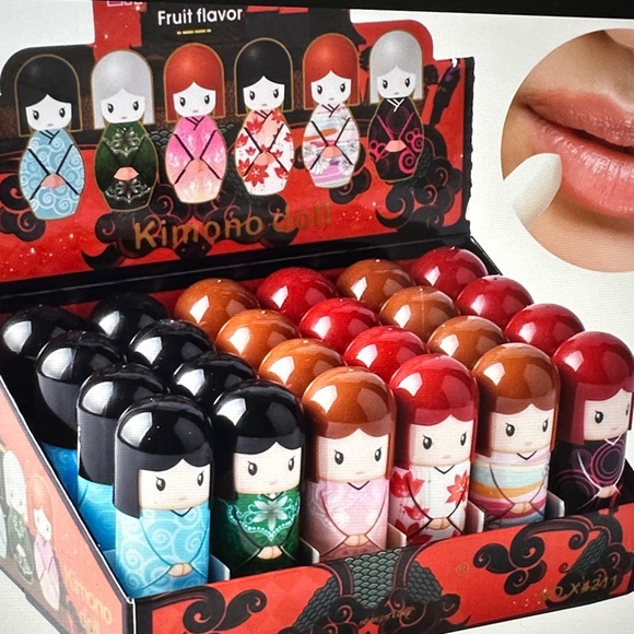 FREE 1 with 25.00 purchase  Lip Balm glossy long lasting natural lip balm. 🆕 - Picture 6 of 8